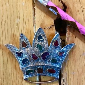 Vintage crown brooch, 1950-1960